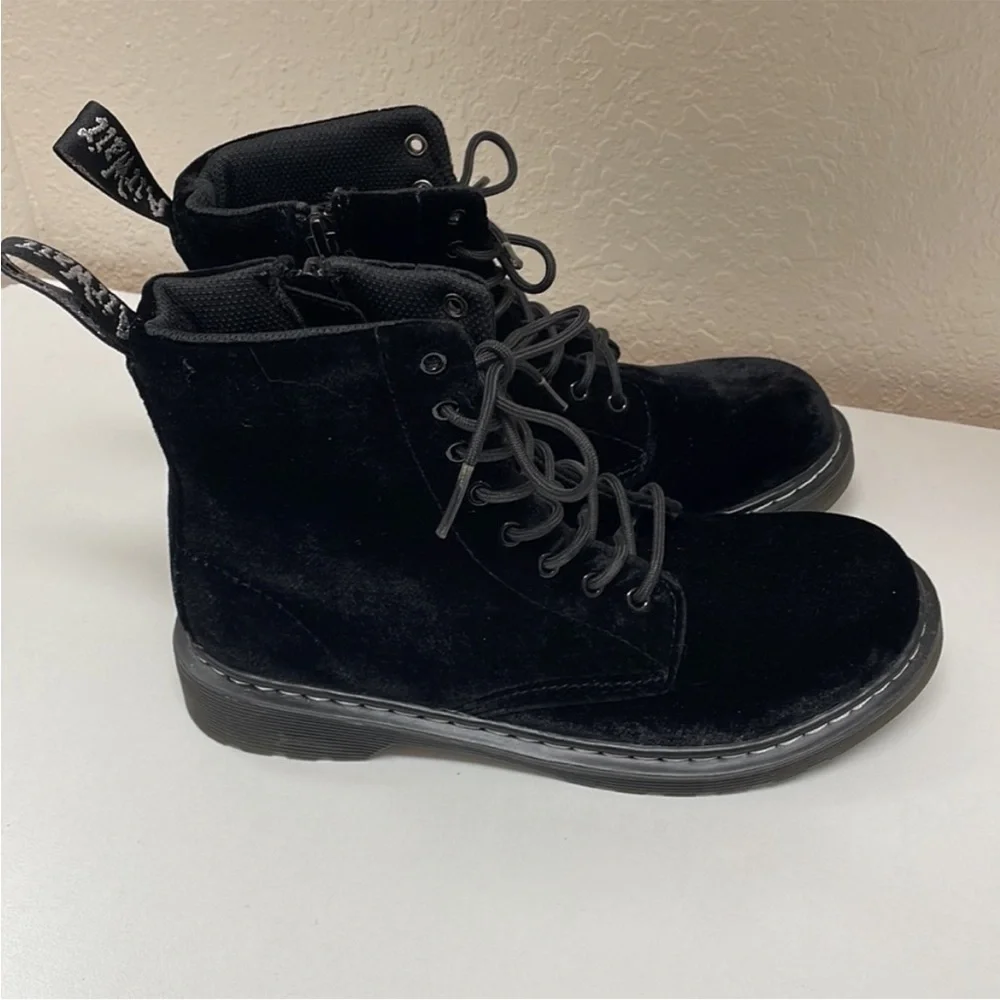 Doc Martens Junior‎ 1460 Black Velvet Boot size 13